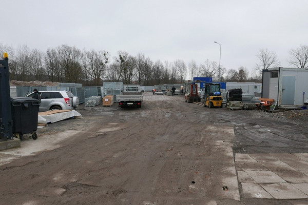 Telek, 7000 m²