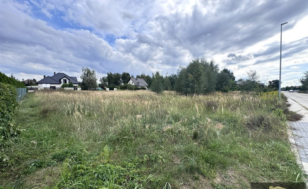 Działka na sprzedaż - Widok 2
