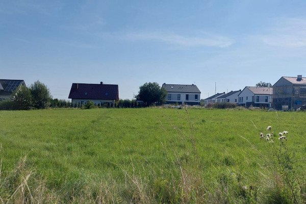Grundstück, 702 m²