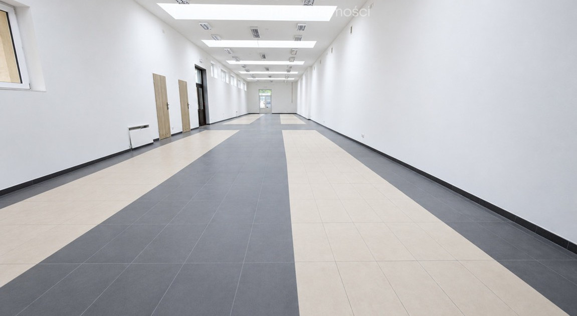 Lokal handlowy, usługowy do wynajęcia - Widok 2