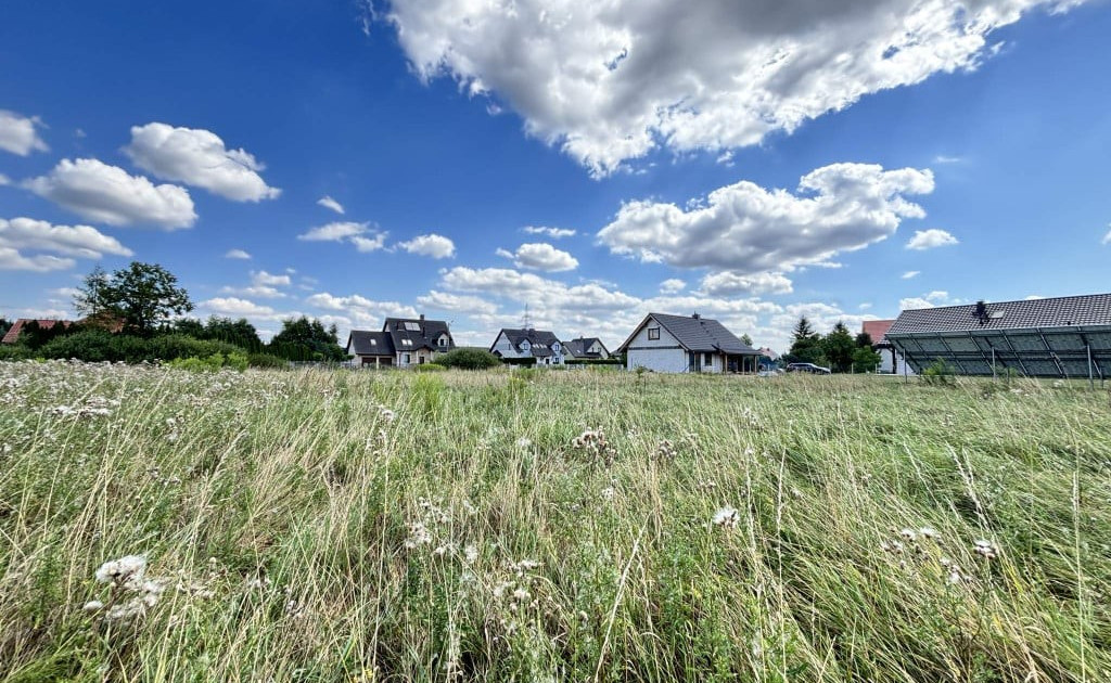 Działka na sprzedaż - Widok 2