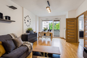 Przestronne 55 m² | Osobna kuchnia | Drewniane podłogi | Loggia | SKM
