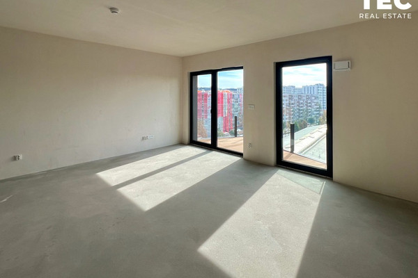 Komercplatība, 37 m²