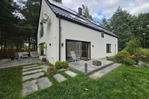 House, 160 m², land 912 m²
