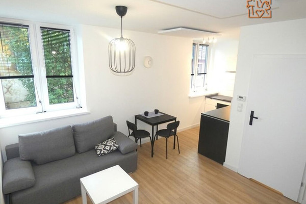 1-soban stan, 25 m²