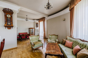 200 m2 w kamienicy z windą I Łazienki Królewskie