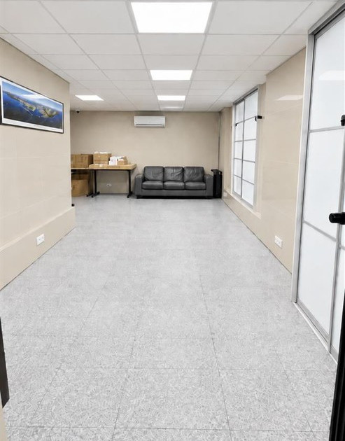 Lokal handlowy, usługowy do wynajęcia - Widok 2