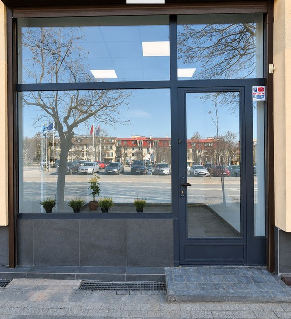 Lokal handlowy, usługowy do wynajęcia - Widok 2