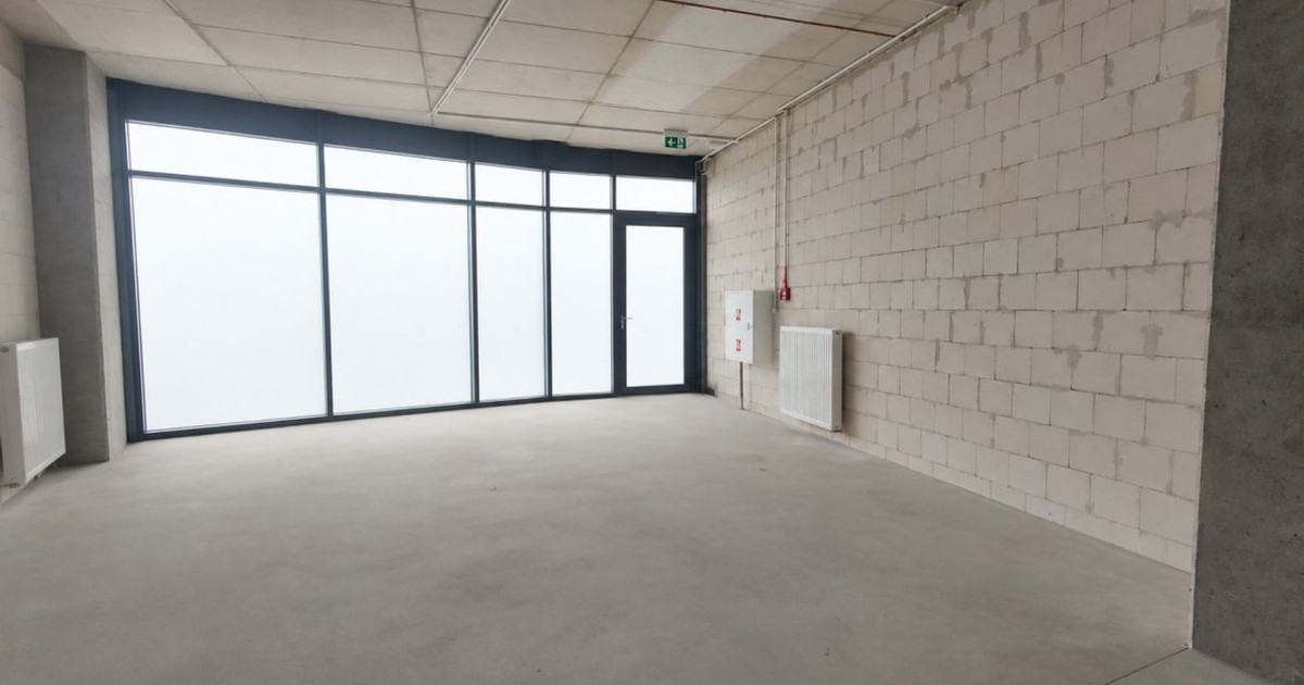 Lokal handlowy, usługowy do wynajęcia - Widok 2