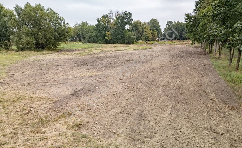 Działka na sprzedaż - Widok 2