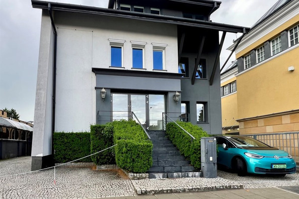Local comercial, 320 m²