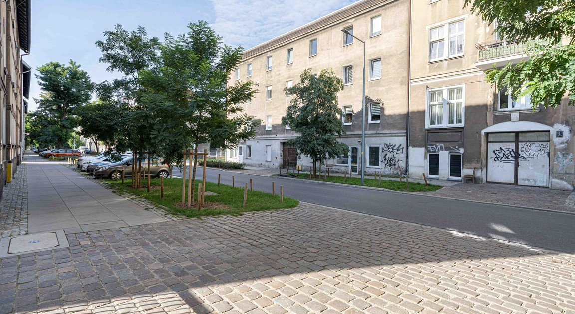 Lokal handlowy, usługowy na sprzedaż - Widok 2