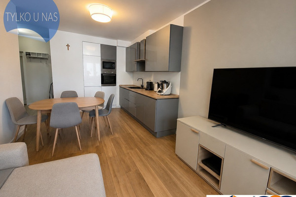Apartament 3 camere, 79 m²