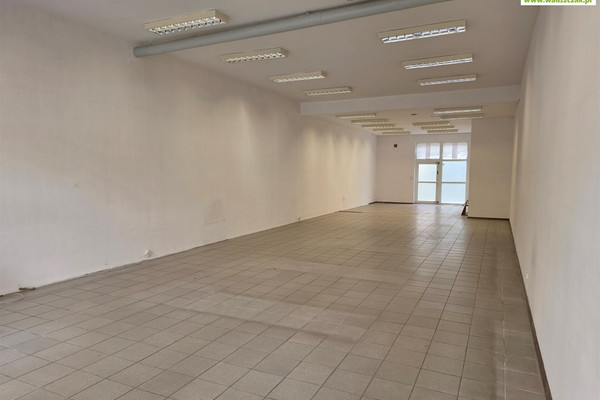 Poslovni prostor, 124 m²