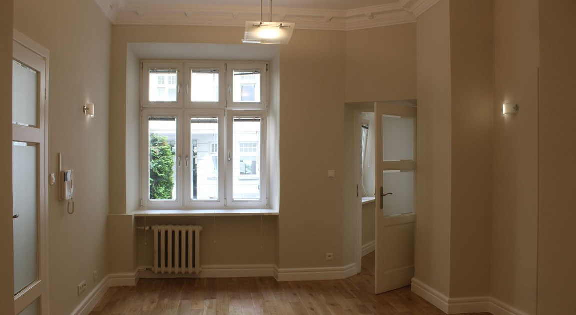 Biurowiec do wynajęcia - Widok 2