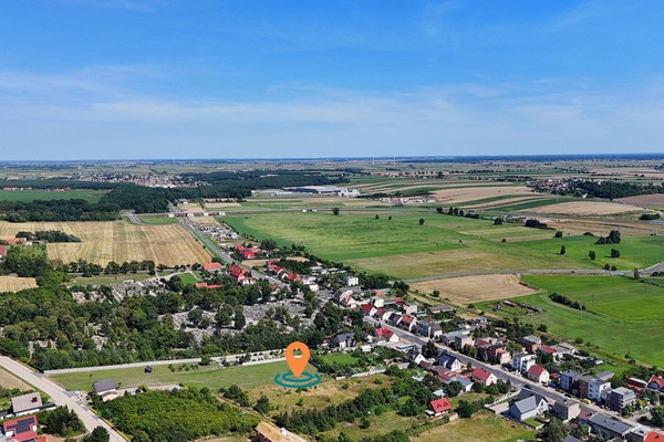 Tokë, 1443 m²