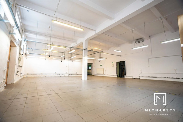 Næringslokale, 693 m²