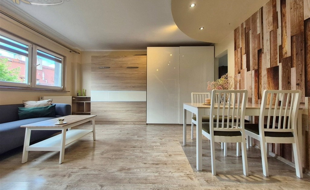 Apartment in Bytom, Śródmieście - View 2