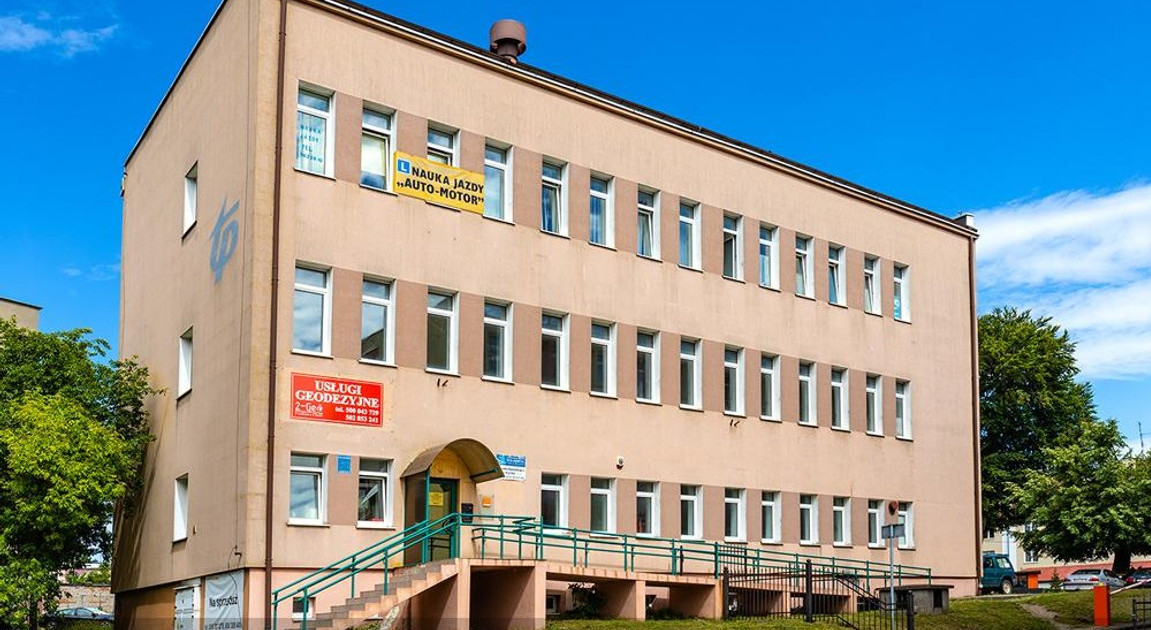 Biurowiec na sprzedaż - Widok 2