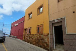 Dom na sprzedaż 166m2 Wyspy Kanaryjskie Las Palmas de Gran Canaria - zdjęcie 2