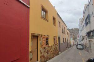 Dom na sprzedaż 166m2 Wyspy Kanaryjskie Las Palmas de Gran Canaria - zdjęcie 3