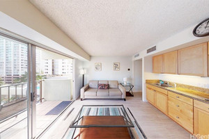 Mieszkanie na sprzedaż 56m2 2440 Kuhio Avenue - zdjęcie 1