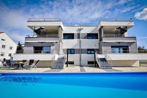 Dom na sprzedaż 504m2 Zadarska Zadar - zdjęcie 1