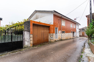 Dom na sprzedaż 137m2 Coimbra Miranda do Corvo - zdjęcie 1