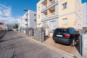 Mieszkanie na sprzedaż 52m2 Wyspy Kanaryjskie Santa Cruz de Tenerife - zdjęcie 1