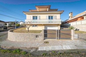 Dom na sprzedaż 279m2 Aveiro Santa Maria da Feira - zdjęcie 1