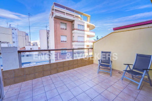 Mieszkanie na sprzedaż 160m2 Walencja Alicante Carrer Girona, 28, 03001 Alacant, Alicante, España - zdjęcie 1