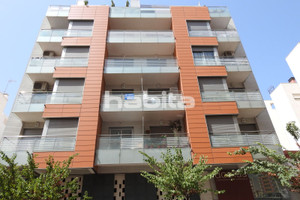 Mieszkanie na sprzedaż 82m2 Walencja Alicante Torrevieja Calle Campoamor  - zdjęcie 2