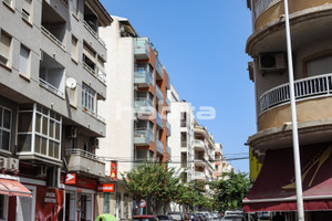Mieszkanie na sprzedaż 82m2 Walencja Alicante Torrevieja Calle Campoamor  - zdjęcie 3