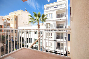 Mieszkanie na sprzedaż 65m2 Walencja Alicante Torrevieja Calle Maria Parodi,  - zdjęcie 2