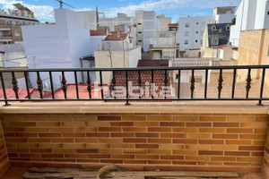 Mieszkanie na sprzedaż 121m2 Walencja Alicante Torrevieja Calle Antonio Machado  - zdjęcie 2