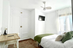 Mieszkanie do wynajęcia 114m2 Andaluzja Malaga Calle Alfredo Catalani - zdjęcie 2