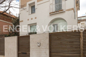 Dom na sprzedaż 250m2 Madryt - zdjęcie 1