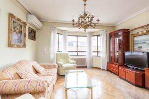 Mieszkanie na sprzedaż 105m2 Madryt - zdjęcie 2