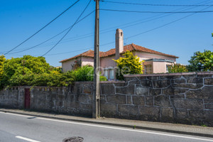 Dom na sprzedaż 72m2 Porto Maia - zdjęcie 1