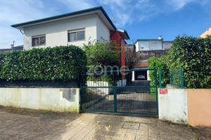 Dom na sprzedaż 215m2 Porto Santo Tirso - zdjęcie 1