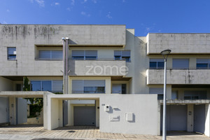 Dom na sprzedaż 236m2 Porto Trofa - zdjęcie 1