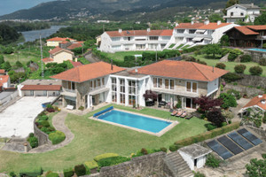 Dom na sprzedaż 620m2 Viana do Castelo Vila Nova de Cerveira - zdjęcie 1