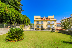 Dom na sprzedaż 272m2 Porto Maia - zdjęcie 1