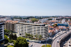 Mieszkanie na sprzedaż 124m2 Porto Porto - zdjęcie 2
