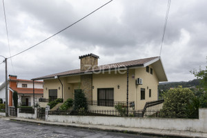 Dom na sprzedaż 246m2 Porto Paredes - zdjęcie 1