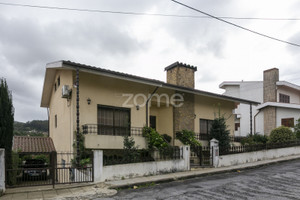 Dom na sprzedaż 246m2 Porto Paredes - zdjęcie 3
