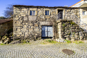 Dom na sprzedaż 59m2 Vila Real Montalegre - zdjęcie 1
