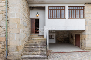 Dom na sprzedaż 250m2 Braga Amares - zdjęcie 1