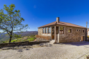 Dom na sprzedaż 100m2 Vila Real Montalegre - zdjęcie 1