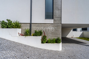 Dom na sprzedaż 227m2 Porto Maia - zdjęcie 3